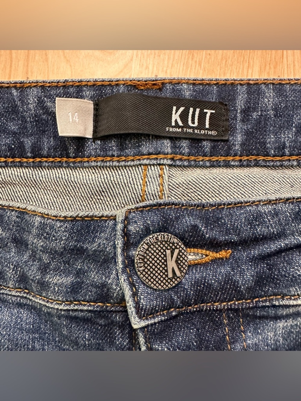 Kut From The Kloth distressed Catherine Boyfriend Jeans, Size 14 - Picture 6 of 9